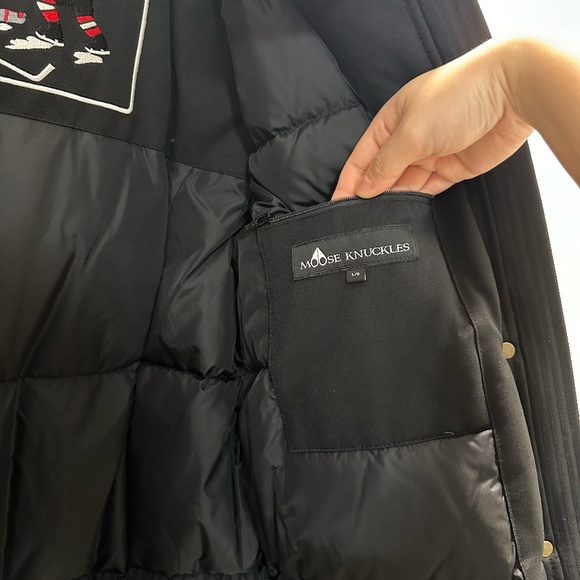 Moose Knuckles Women's Original Stirling Parka (Size L) - Picture 13 of 15